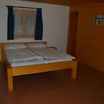 Деревянный коттедж Zvule