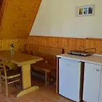 Деревянный коттедж Zvule