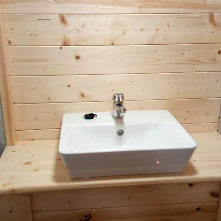 אכסניה Zvule Kunžak