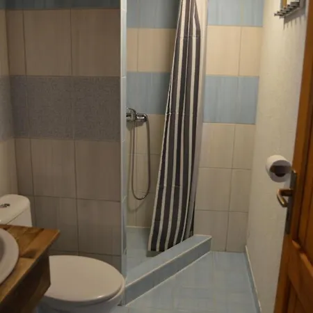 אכסניה Zvule Kunžak